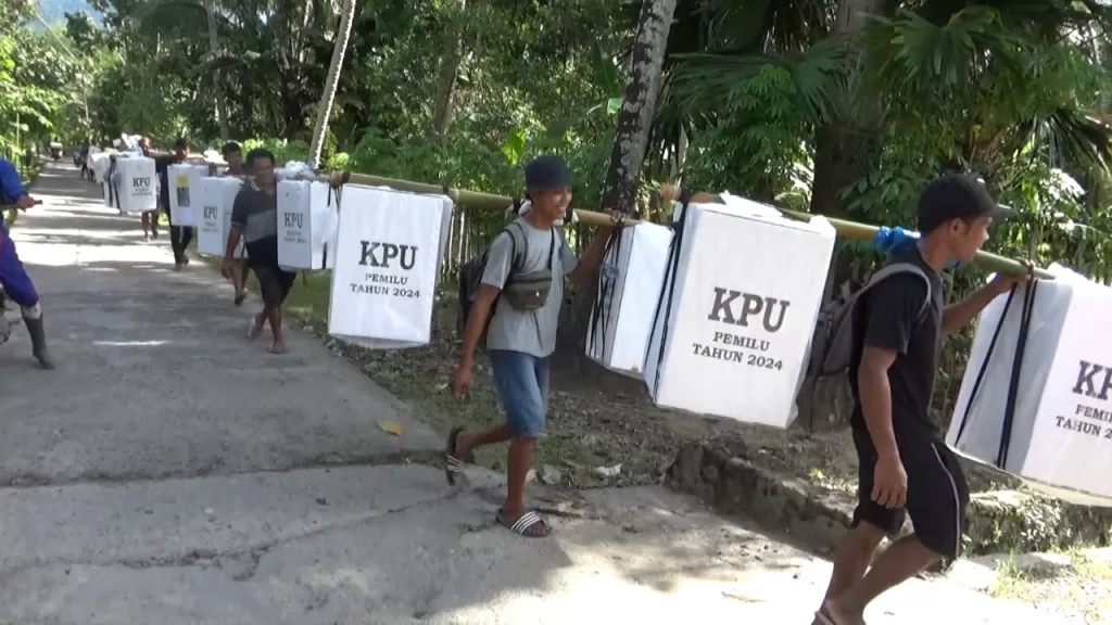KPU Bone Bolango Distribusikan Logistik Pemilu ke Pinogu Meskipun Hadapi Tantangan