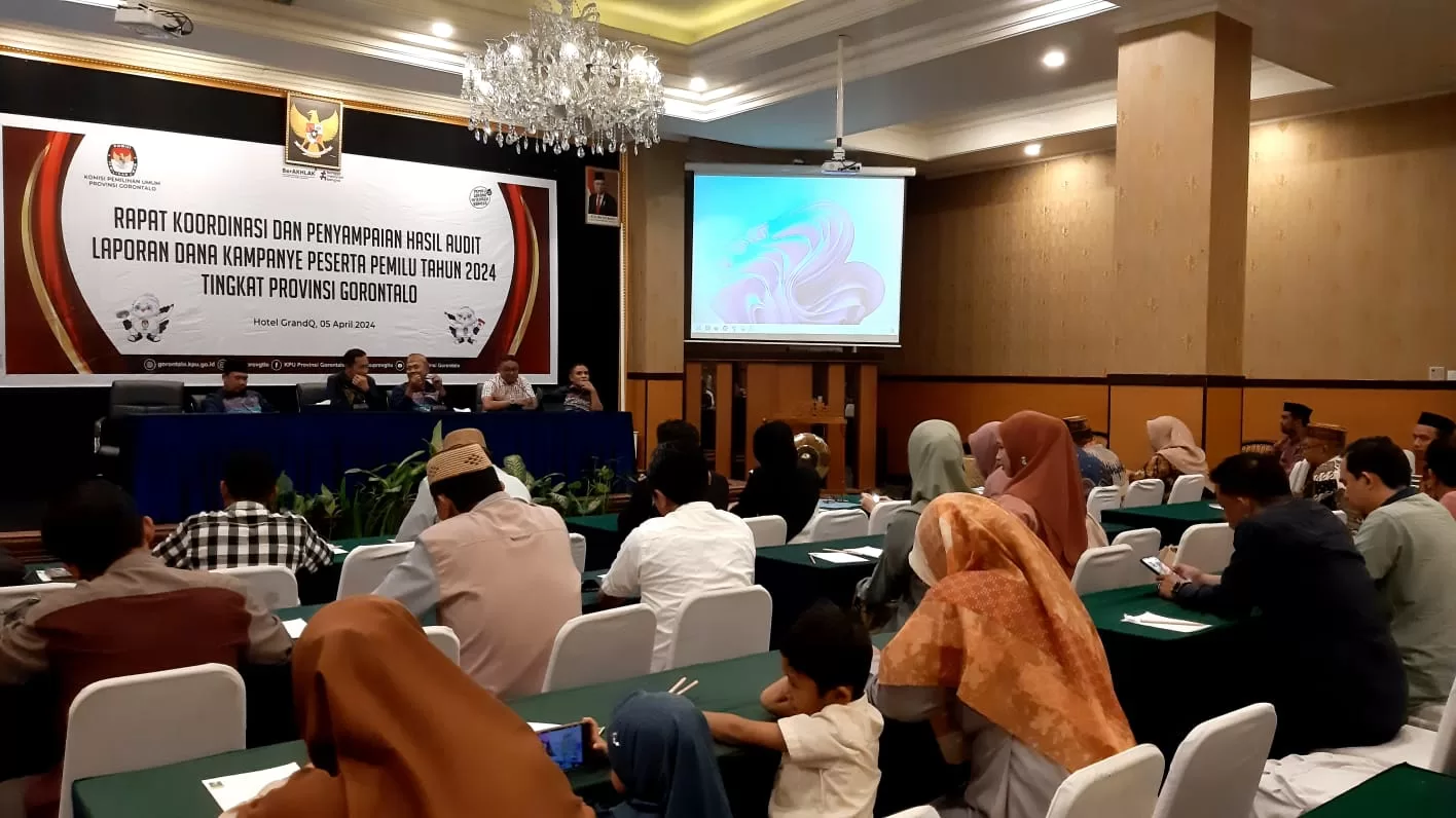 Rapat koordinasi dalam laporan penggunaan dana pemilu 2024 oleh KPU Gorontalo