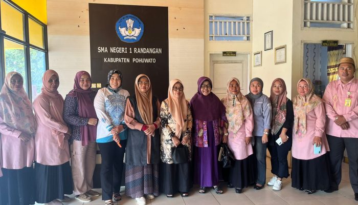 Komisi IV DPRD Tinjau Pelaksanaan PPDB di SMA Negeri 1 Randangan