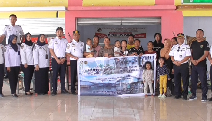 Balai Pengelola Transportasi Darat Kelas II Gorontalo Bantu Pengungsi Terdampak Banjir