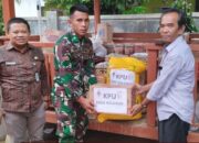 KPU Kabupaten Bone Bolango Serahkan Bantuan Sembako kepada Korban Tanah Longsor di Suwawa Timur