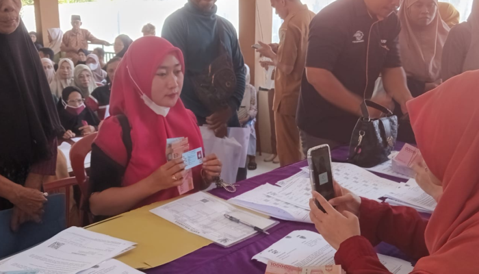 Ratusan KPM Se-Kota Gorontalo Terima Penyaluran BPNTD Tahap II 2024