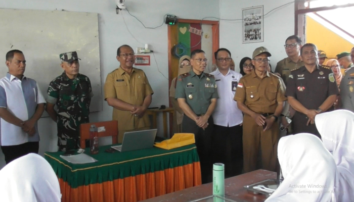 Danrem 133-Nani Wartabone Hadiri Peluncuran Program Makan Bergizi Gratis