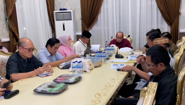 Wali Kota Gorontalo Bahas Masa Depan Kota Jasa
