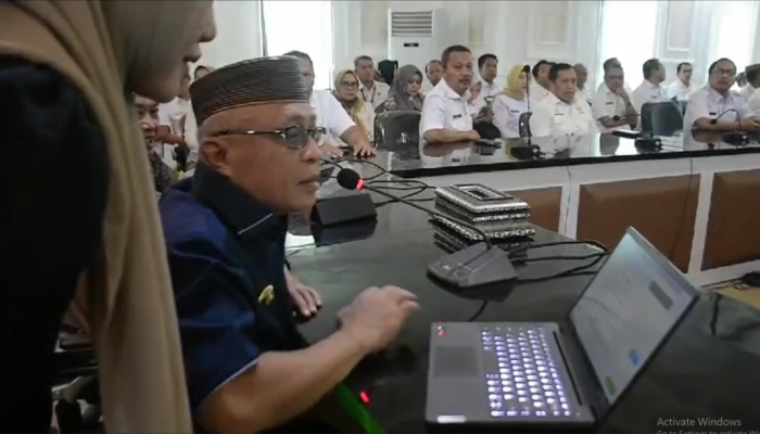 Bupati Sofyan Puhi Tandatangani Pakta Integritas Srikandi dan TTE