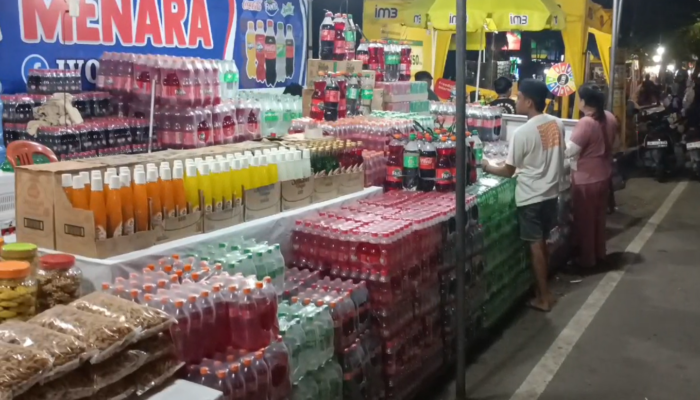 Jelang Idul Fitri, Pedagang Minuman dan Kue Kering Bermunculan