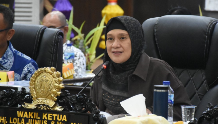 Lola Junus Atensi Aturan Wajib Menyanyikan Lagu Indonesia Raya