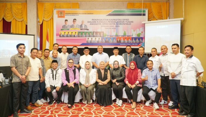 Irwan Hunawa Tutup Kegiatan Peningkatan Kapasitas DPRD: Tekankan Kemitraan demi Pembangunan Kota Gorontalo