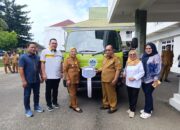 Wali Kota Terima Bantuan Mobil Armada Sampah Dari Kementrian Lingkungan Hidup