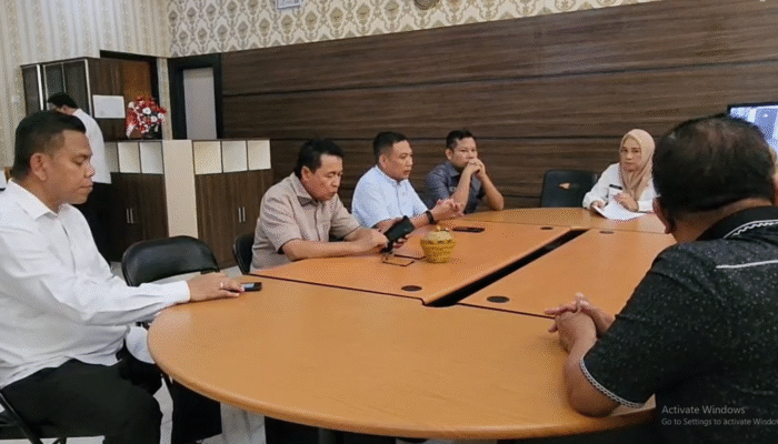 Ghalieb: Perusahaan Wajib Utamakan Tenaga Kerja Lokal