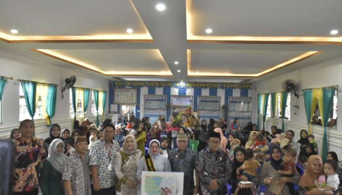 100 Keluarga Risiko Stunting di Kecamatan Tabongo Terima Bantuan Telur