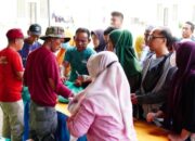 Paket Bahan Pokok Rp 100 Ribu Diserbu Warga, Pasar Murah Dinilai Sangat Membantu