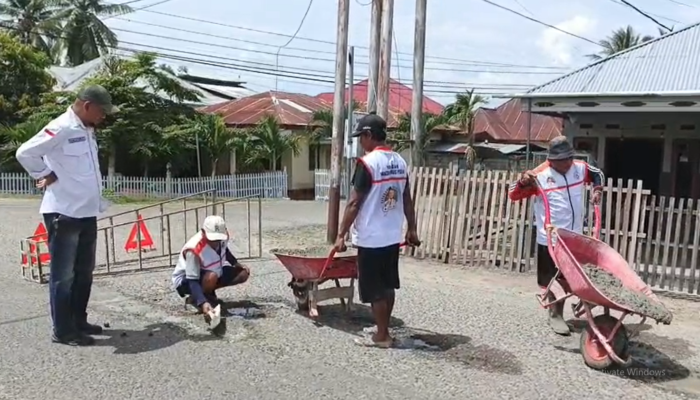 Jalan Rusak, Legislator Gorontalo Rogoh Dana Pribadi