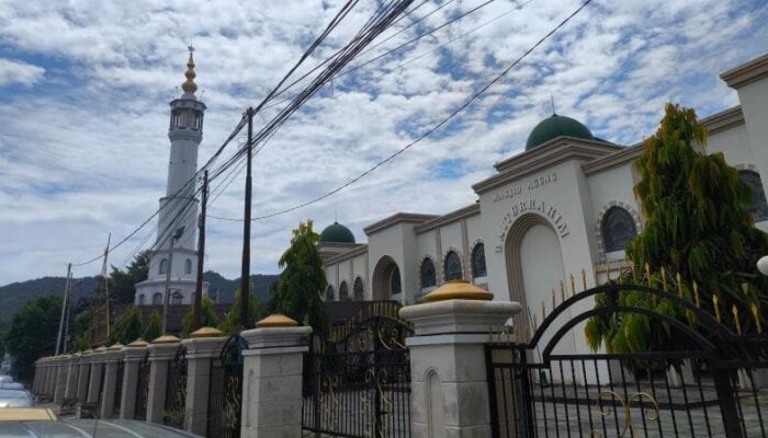 Ide Cemerlang Sarat Religi Wali Kota Adhan: ASN Dikerahkan Bersih-bersih Seluruh Masjid