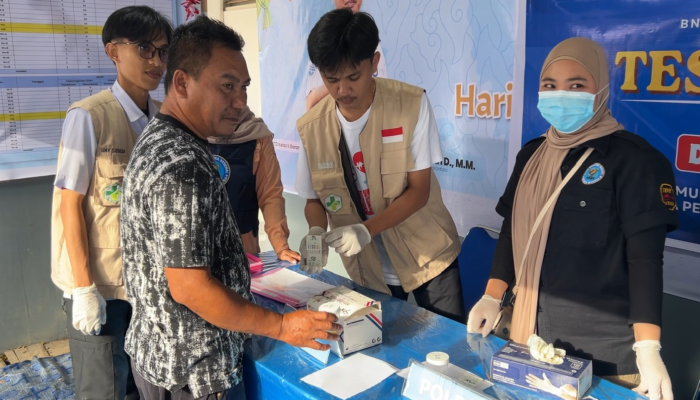 Pastikan Mudik Aman, Sopir Bus di Isimu Dites Urine