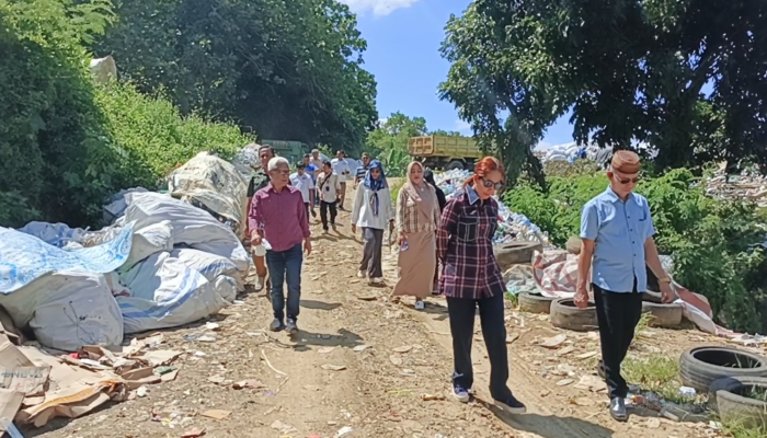 Komisi I Tinjau Dugaan Pencemaran Udara di TPA Talumelito