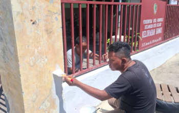 Kantor Kelurahan Biawao Dipercantik, Lurah Turun Tangan